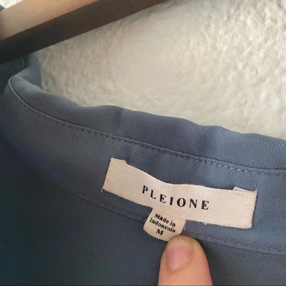 Anthropologie Pleione Blue Utility Blouse Button Up Quiet Luxury Minimalist M - Picture 5 of 11